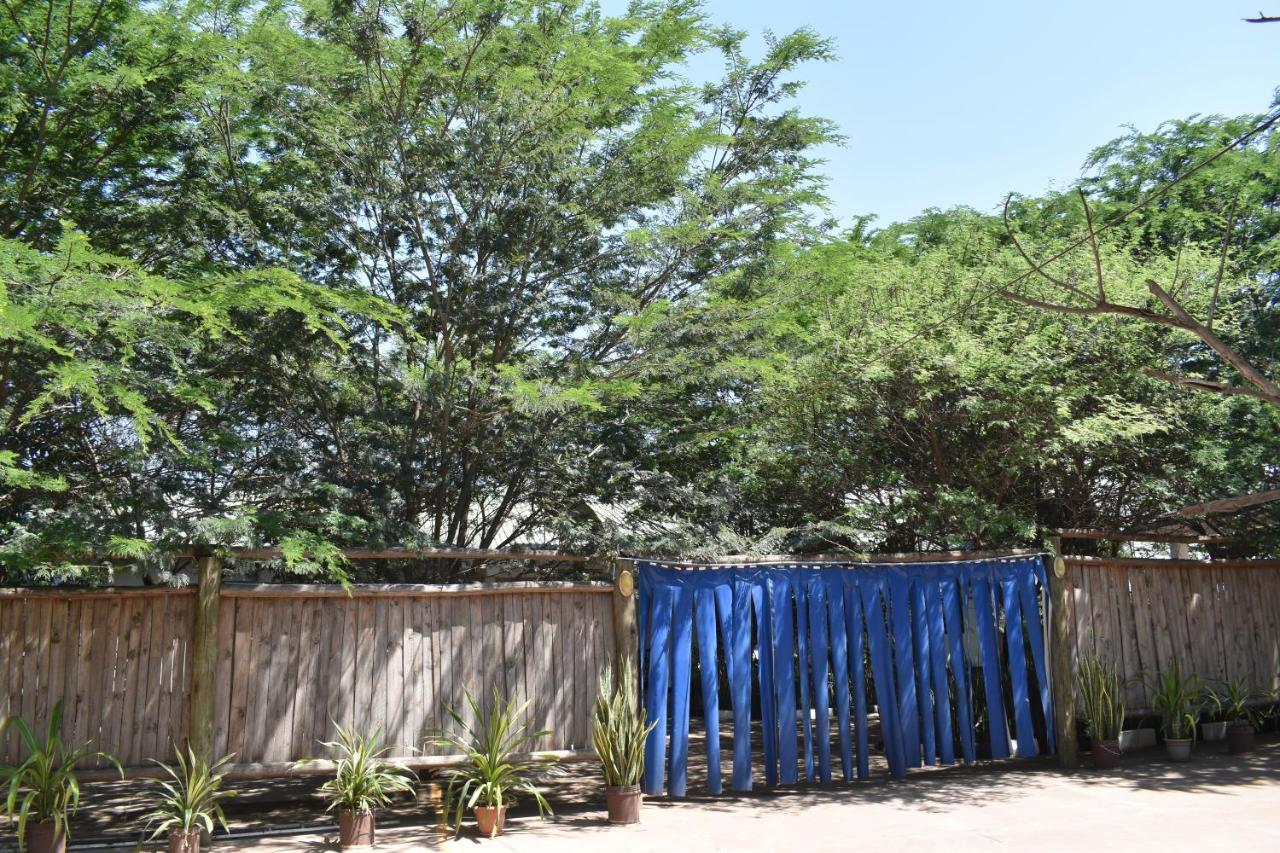 Rainbow Executive Lodge Boma la Ngombe Luaran gambar