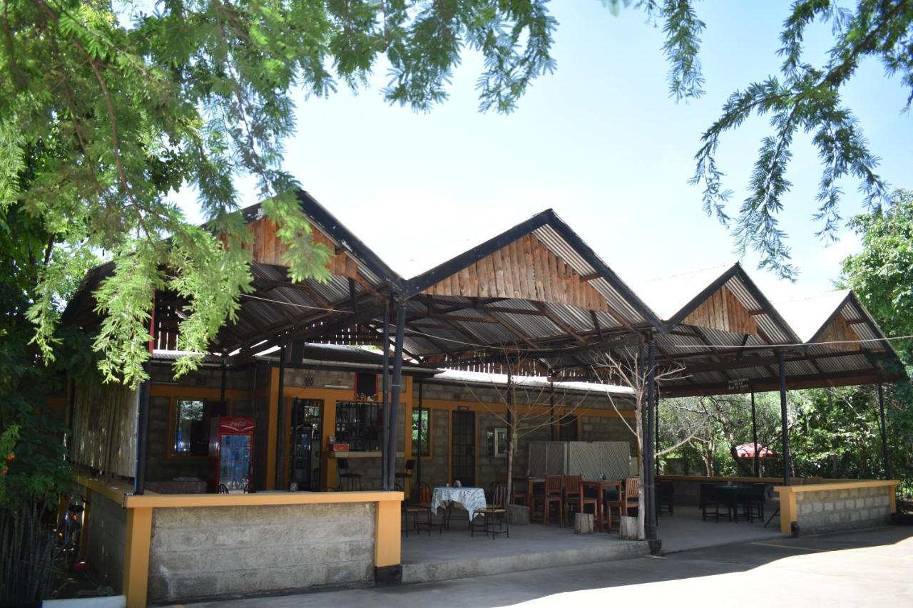 Rainbow Executive Lodge Boma la Ngombe Luaran gambar