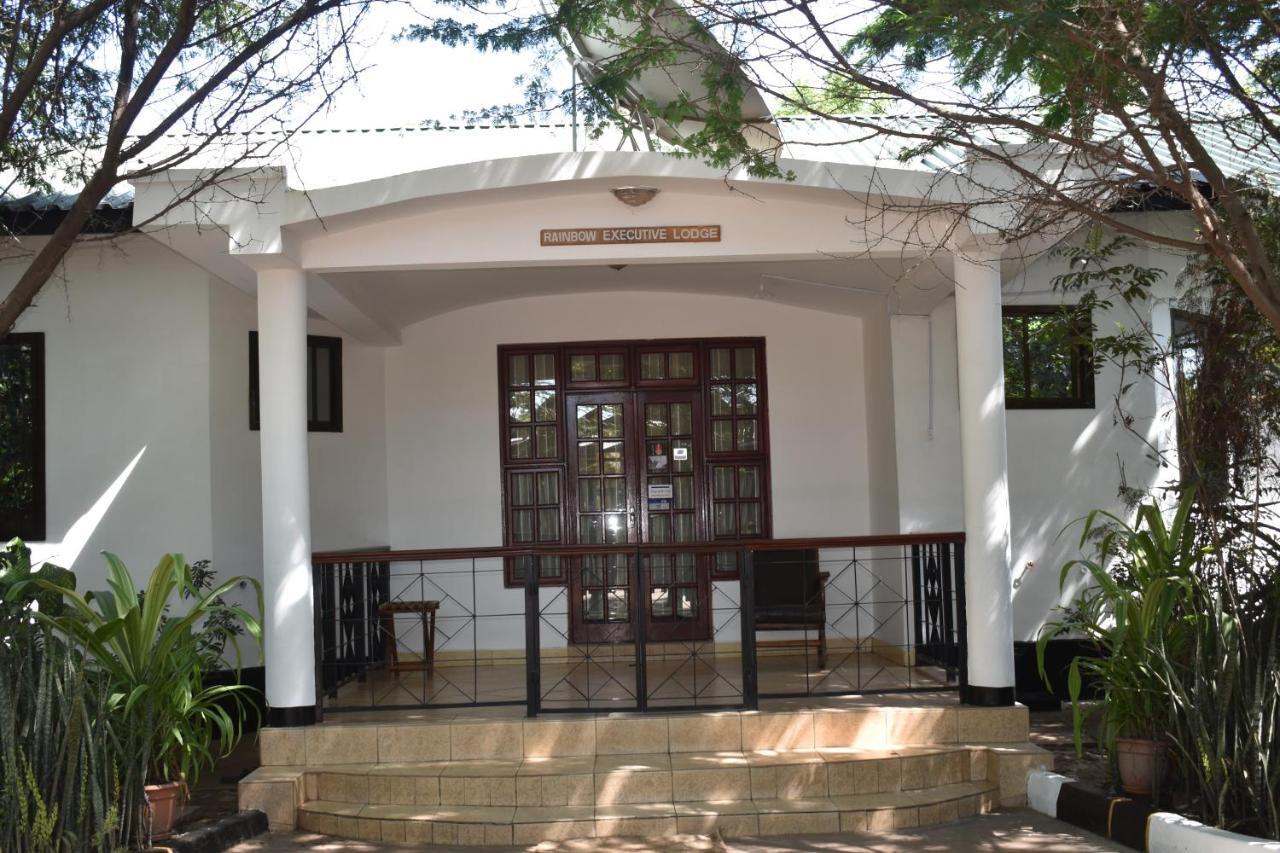 Rainbow Executive Lodge Boma la Ngombe Luaran gambar