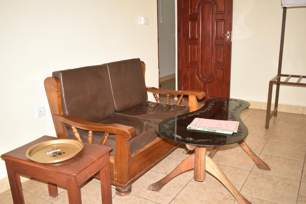 Rainbow Executive Lodge Boma la Ngombe Luaran gambar