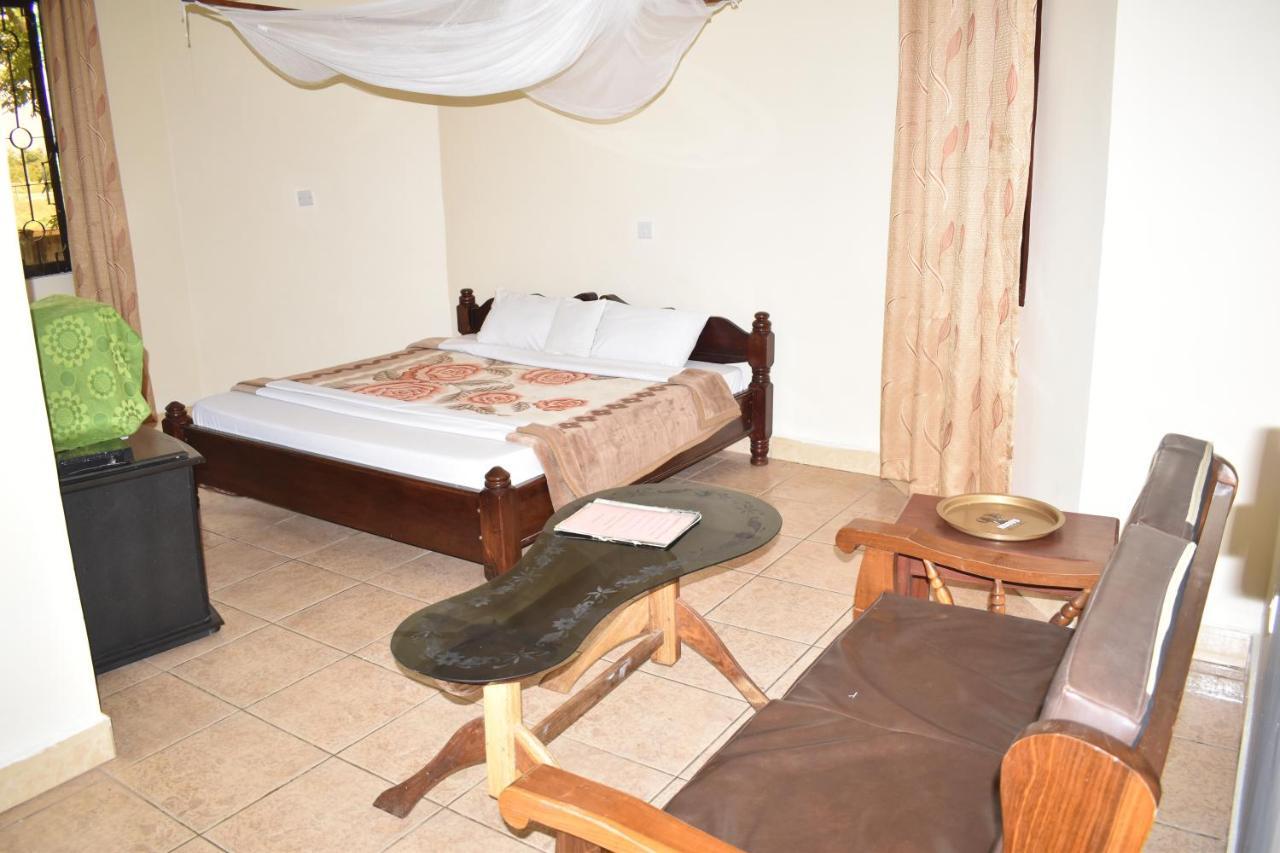 Rainbow Executive Lodge Boma la Ngombe Luaran gambar