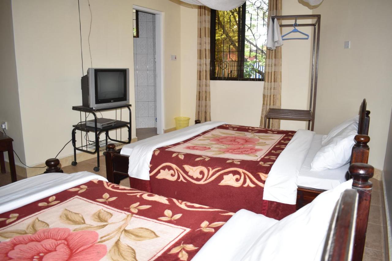 Rainbow Executive Lodge Boma la Ngombe Luaran gambar