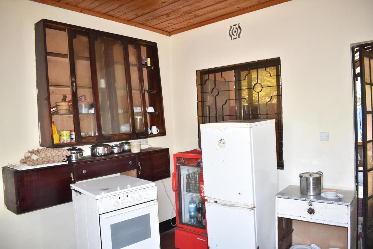Rainbow Executive Lodge Boma la Ngombe Luaran gambar
