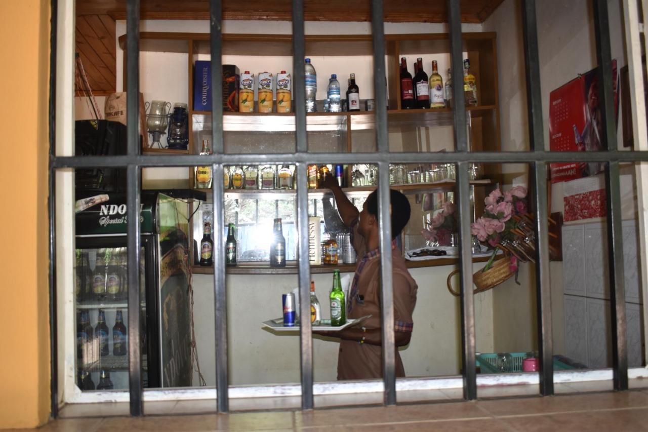 Rainbow Executive Lodge Boma la Ngombe Luaran gambar